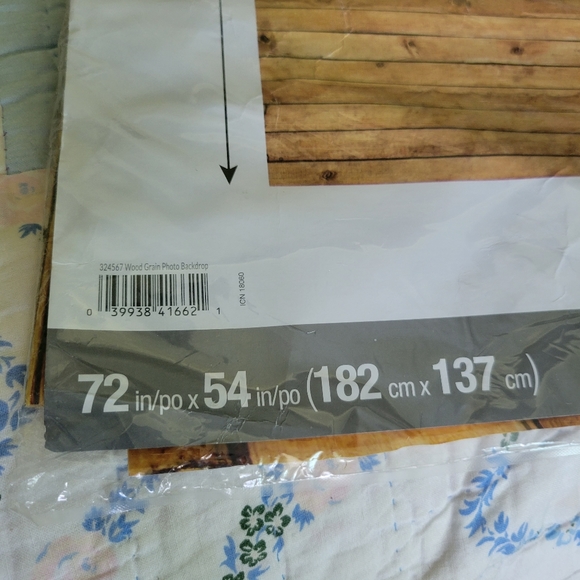 Rustic Wall/Backdrop - Picture 3 of 5